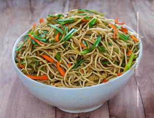 Veg Hakka Noodles