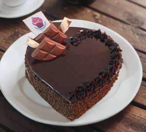 Choclate Heart Cake(Eggless) (1 Kg.)                                                   
