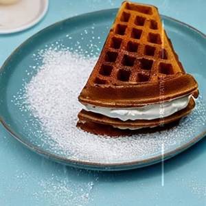 White Premium Waffle