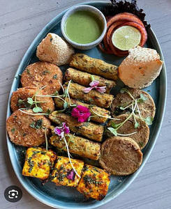 Tandoori Guldasta (maharani Platter)