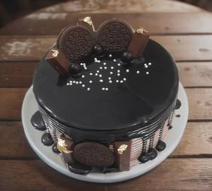 Kitkat chocolate Cake [600Gm]