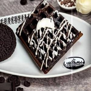 Cookies & Cream Crunchy Waffle