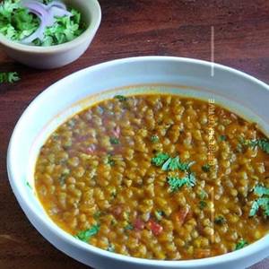 Egg daal tadka