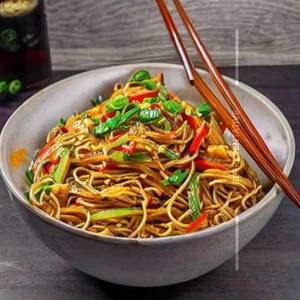 Chilli Garlic Noodles [Veg]