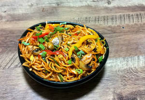 Veg Schezwan Noodle