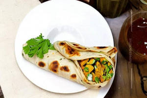Chicken Lasuni Tikka Roll