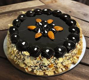 Round Dutch Almond Small Cake [ 500 Grams]