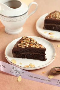 Hazelnut & Almond Truffle Pastry [o]