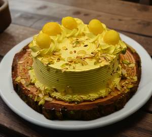 Rasmalai Premium Small Cake [ 500 Grams]