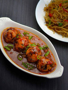 Veg Manchurian With Noodles
