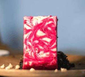 Red Velvet Swirl Brownie (1 Pc)