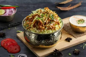 Butter Chicken Biryani With Bone