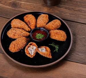Paneer Peri Peri Kurkure Momos [Half]