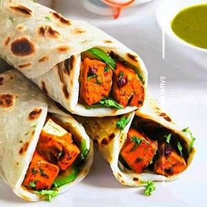 Paneer tikka roll