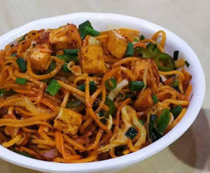 Paneer Schezwan Noodles