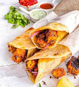 Paneer tikka roll