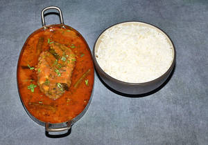Chepala Pulusu With Plain Rice