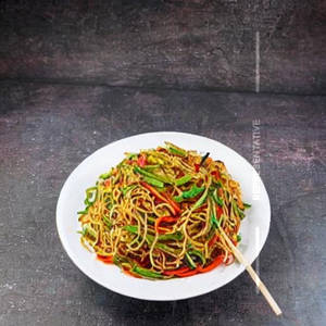 Veg Crispy Chilly Noodles