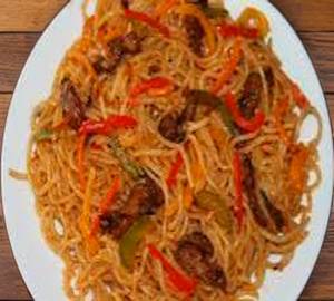 Schezwan mushroom noodles