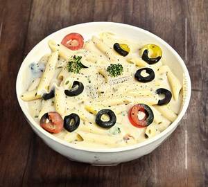 White Sauce Pasta