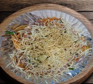 Schezwan Cheese Aloo Puri [6 Pieces]