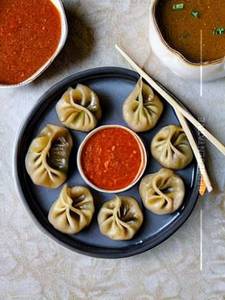 Veg Momos.