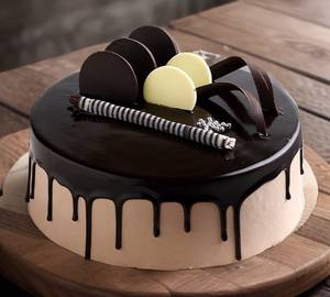 Creamy Chocolate Dream Cake