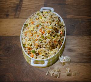 Burnt garlic fried rice egg