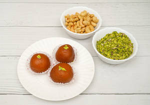 Gulab Jamun (Desi Ghee) [4Pcs]