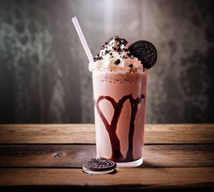 Oreo milkshake with chocolate ice cream