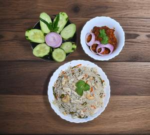 Egg Fried Rice With Chicken Kasha [2 Pieces]