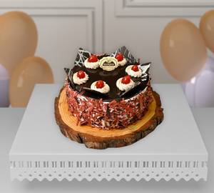 Choco Forest Small Cake [ 500 Grams]