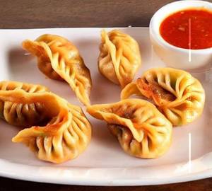 Veg Fried Momos [ 6 Pcs]