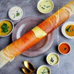 Butter masala dosa