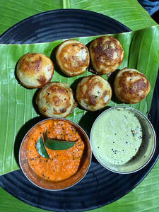 Ghee Paddu (6 Pcs)
