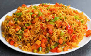 Veg maggi [1 plate]