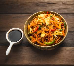 Egg noodles chowmein