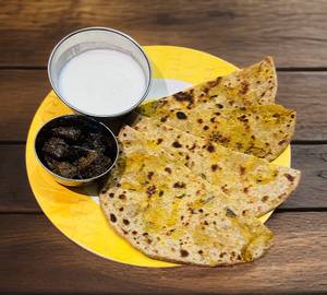 2 Mix Paratha With Curd Pickle