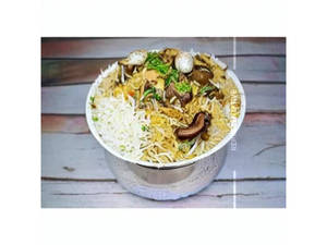 Mushroom Biryani Family