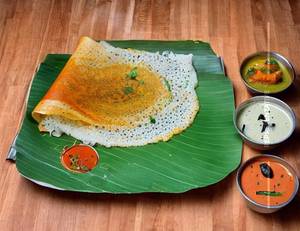 Schezwan Paneer Dosa