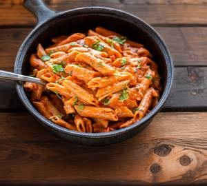 Makhani Sauce Pasta.