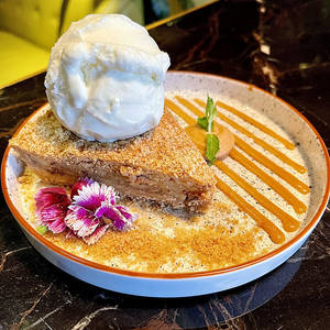 Apple Crumble Pie