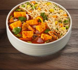 Chilli Paneer With Fried Rice
