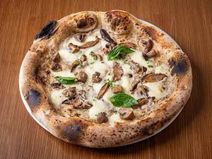 Truffled Roast Mushroom, Caramelised Onion And Grana Padano