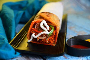 Veg Cheese And Mayonnaise Roll