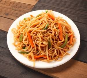 Veg Noodles (வெஜ் நூடுல்ஸ்)