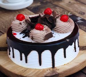 Black Forest Cake(450 Grams)
