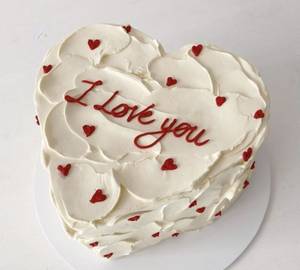 Valentine Vanilla Special  heart cake