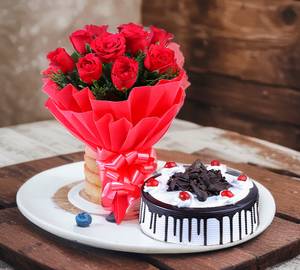 Cake Red Flower Combo                                                           