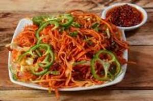 Schezwan Chicken Noodles (1Kg)